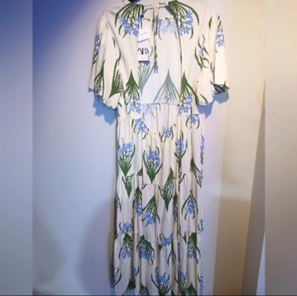 ZARA Cream Floral Dress - Picture 4 of 6
